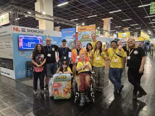 Het team van Birungi Studio op de Gamescom 2025